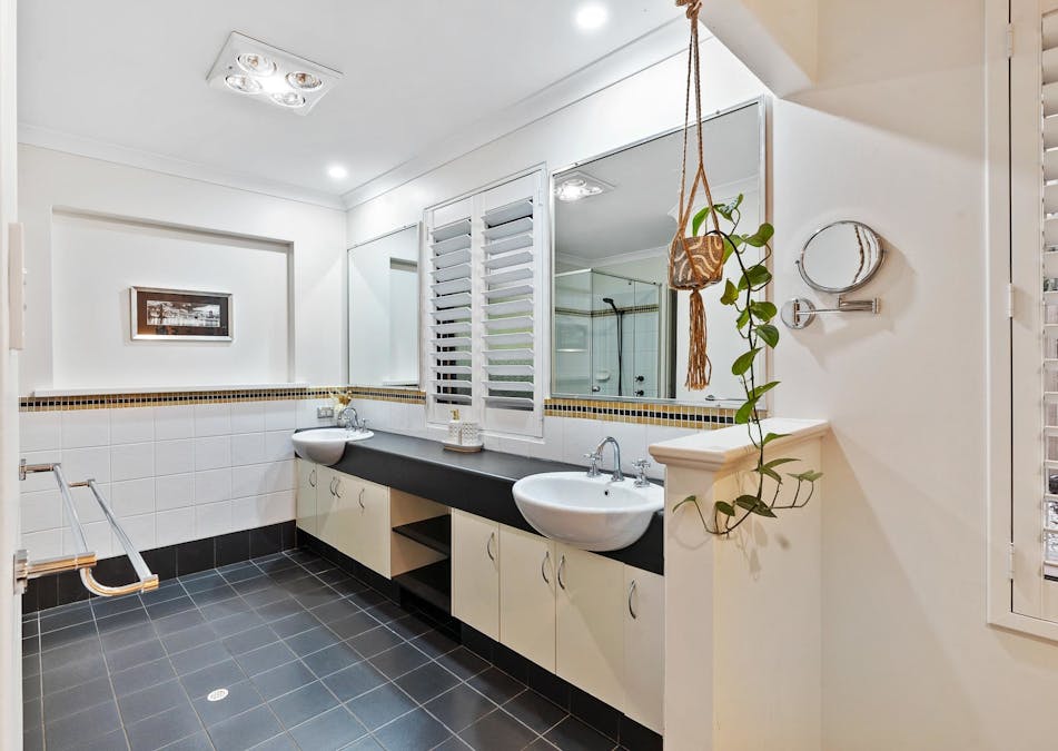 35 King Jarrah Circle, Jarrahdale, WA, 6124 - Image 14
