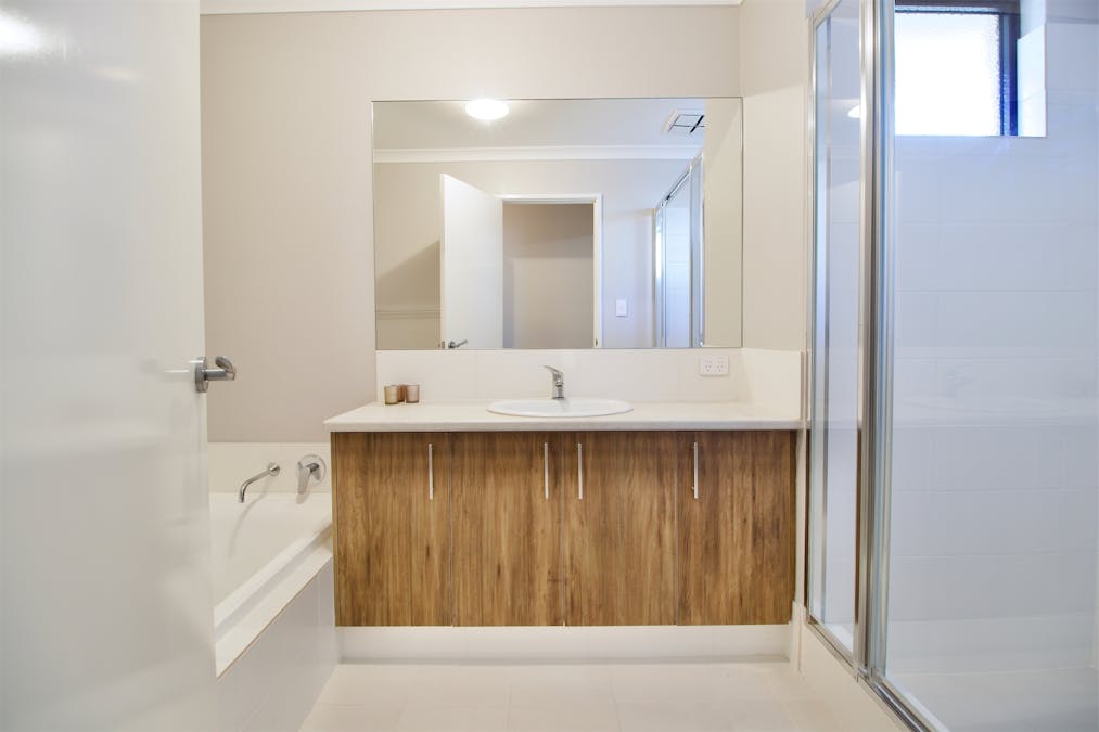 99 Surf Drive, Secret Harbour, WA, 6173 - Image 18