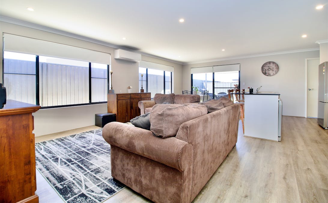 99 Surf Drive, Secret Harbour, WA, 6173 - Image 7