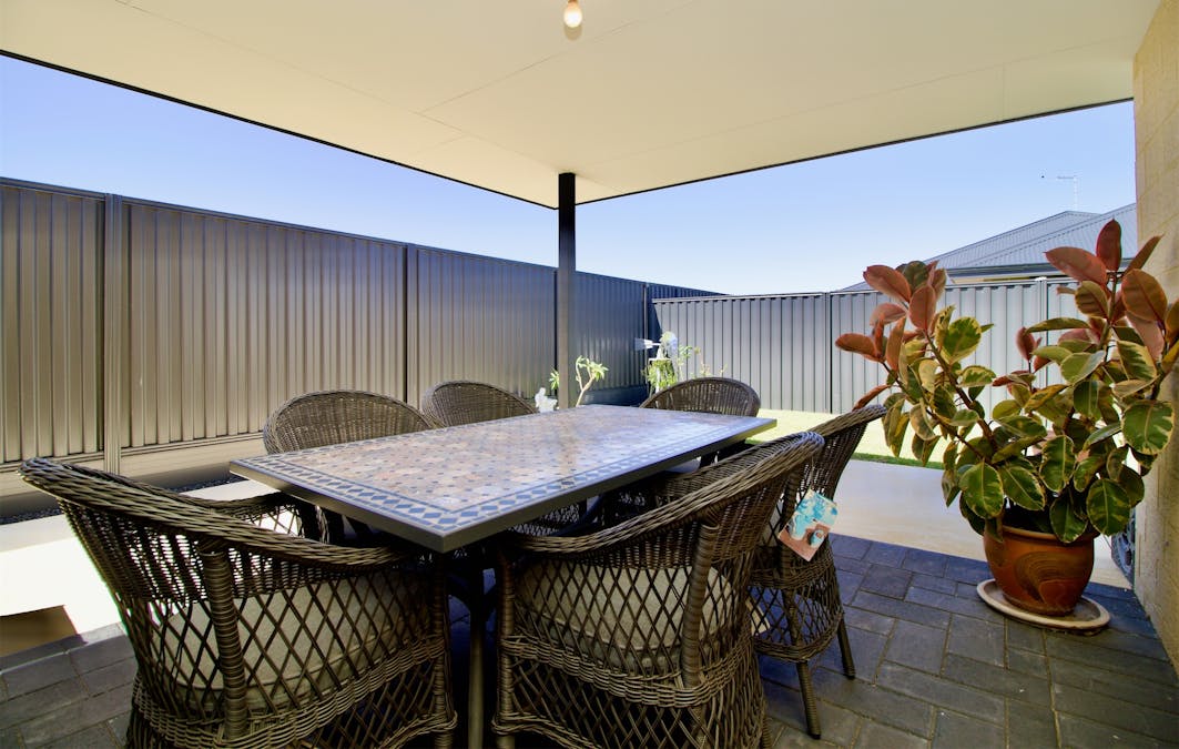 99 Surf Drive, Secret Harbour, WA, 6173 - Image 21