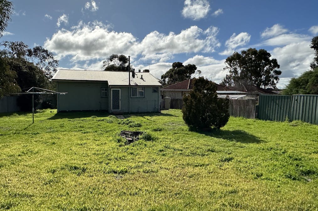 5 Ashworth Crescent, Narrogin, WA, 6312 - Image 12