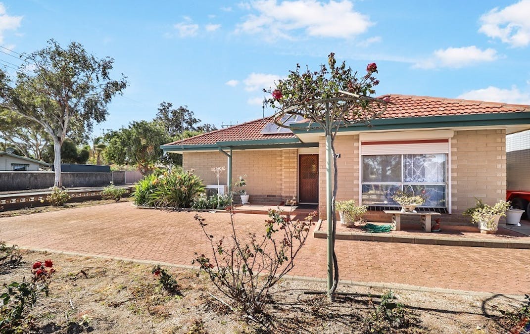 7 Kelly Avenue, Barmera, SA, 5345 - Image 18