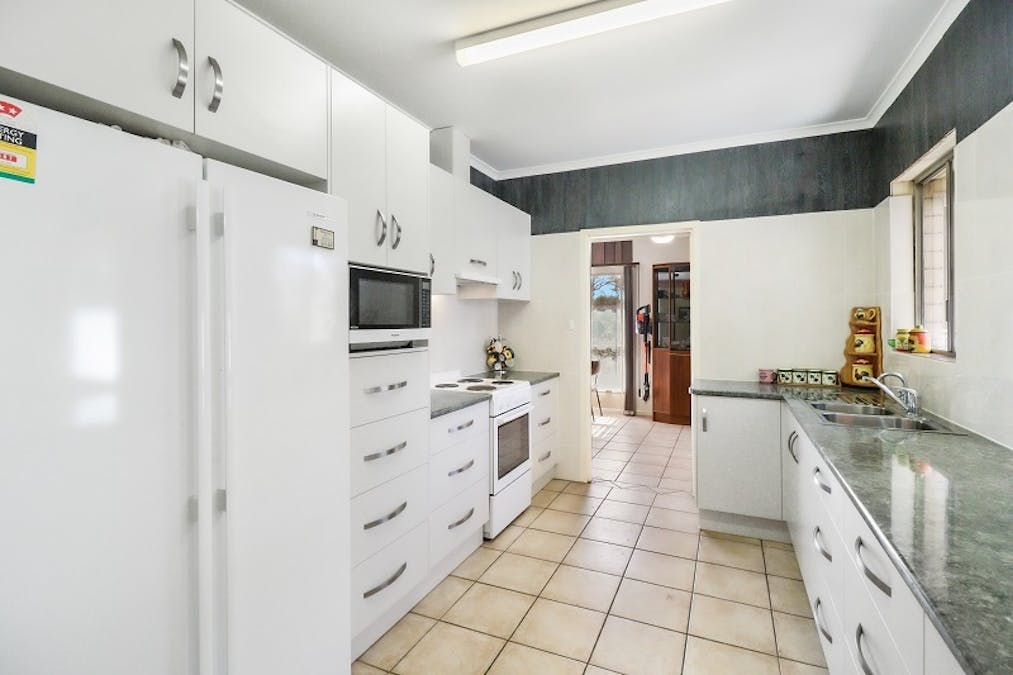 7 Kelly Avenue, Barmera, SA, 5345 - Image 8