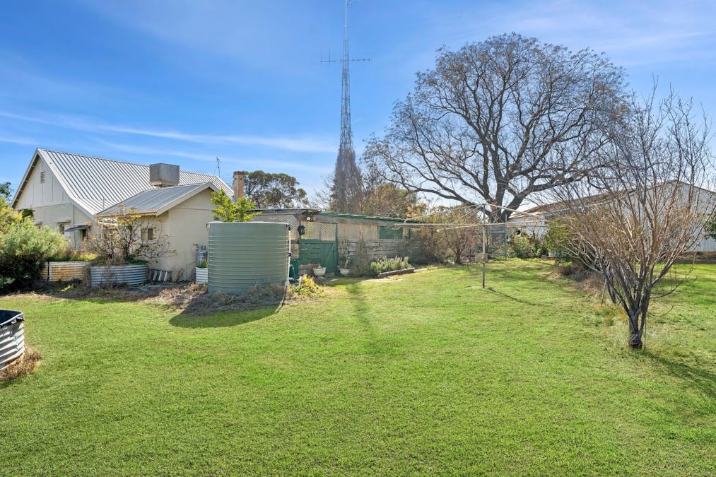 38 Warrego Street, Renmark, SA, 5341 - Image 9