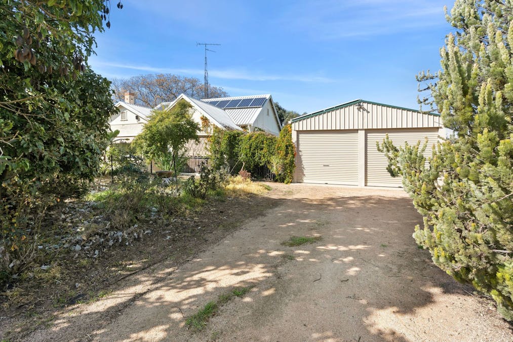 38 Warrego Street, Renmark, SA, 5341 - Image 10
