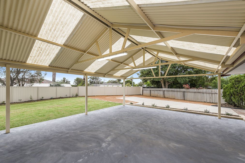 6 Chancery Court, Forrestfield, WA, 6058 - Image 27