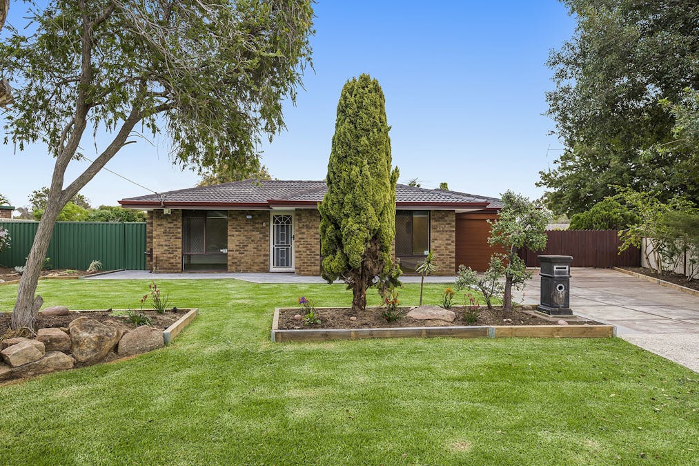 6 Chancery Court, Forrestfield, WA, 6058 - Image 2