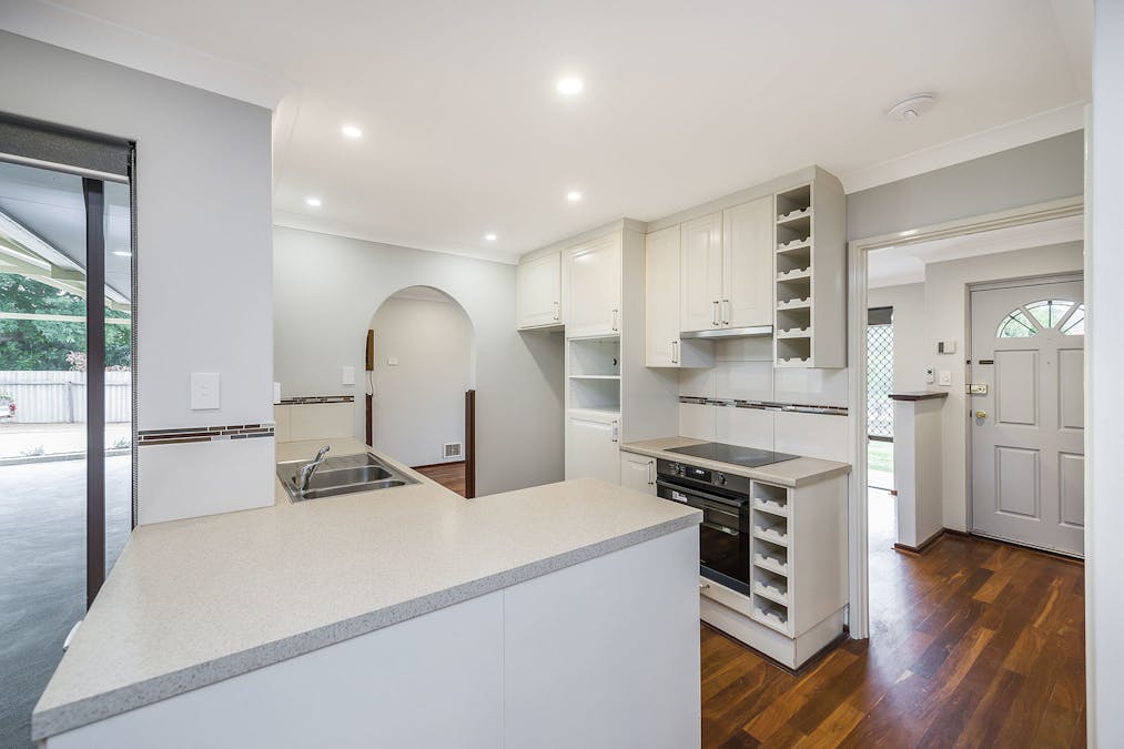 6 Chancery Court, Forrestfield, WA, 6058 - Image 4