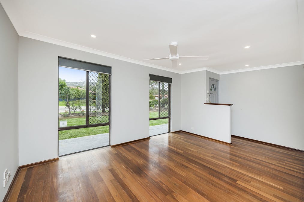 6 Chancery Court, Forrestfield, WA, 6058 - Image 13
