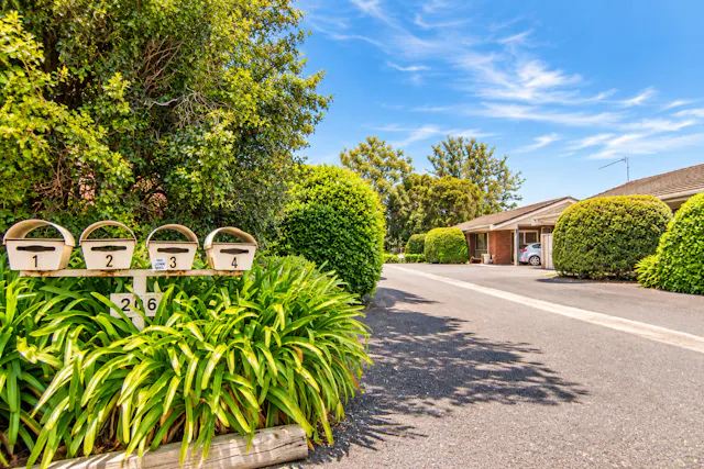 1-4/206 Smith Street — photo from Elders Real Estate Naracoorte