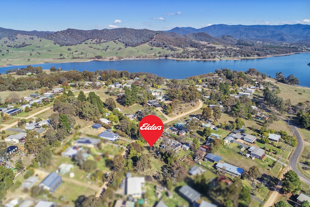 21 Valley Fair Rise, Macs Cove, VIC, 3723 - Image 2