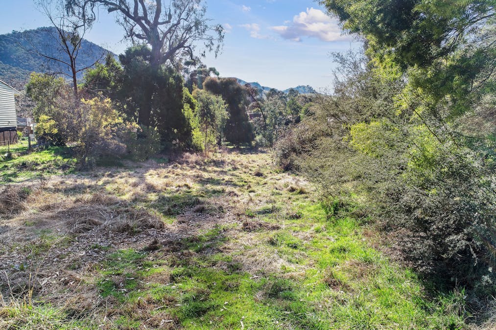 21 Valley Fair Rise, Macs Cove, VIC, 3723 - Image 3