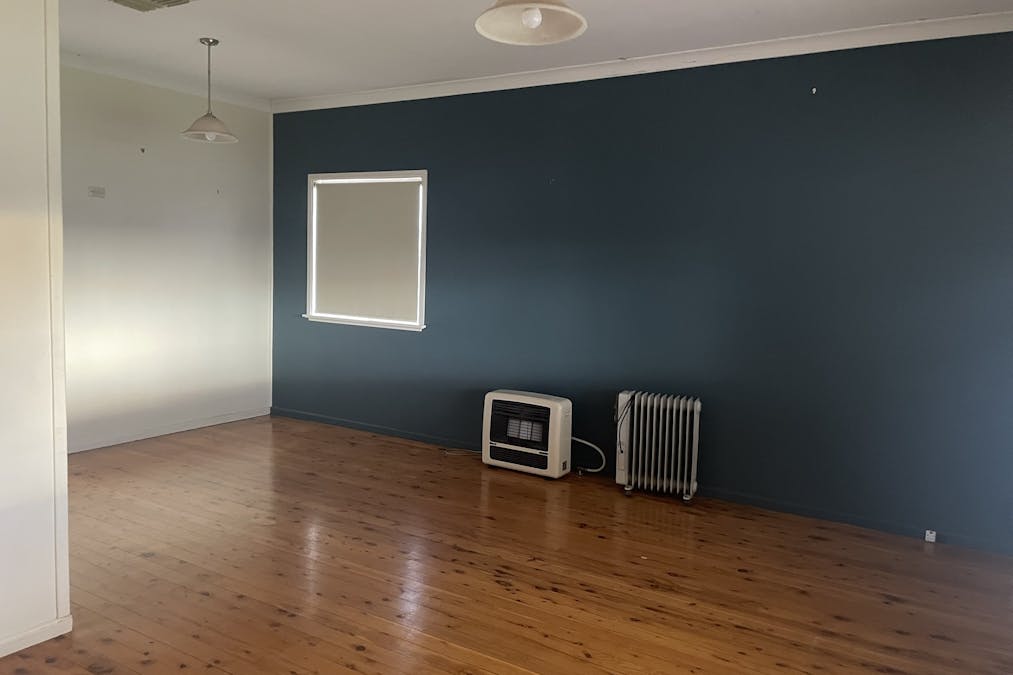 6 Melbourne Street, Parkes, NSW, 2870 - Image 2