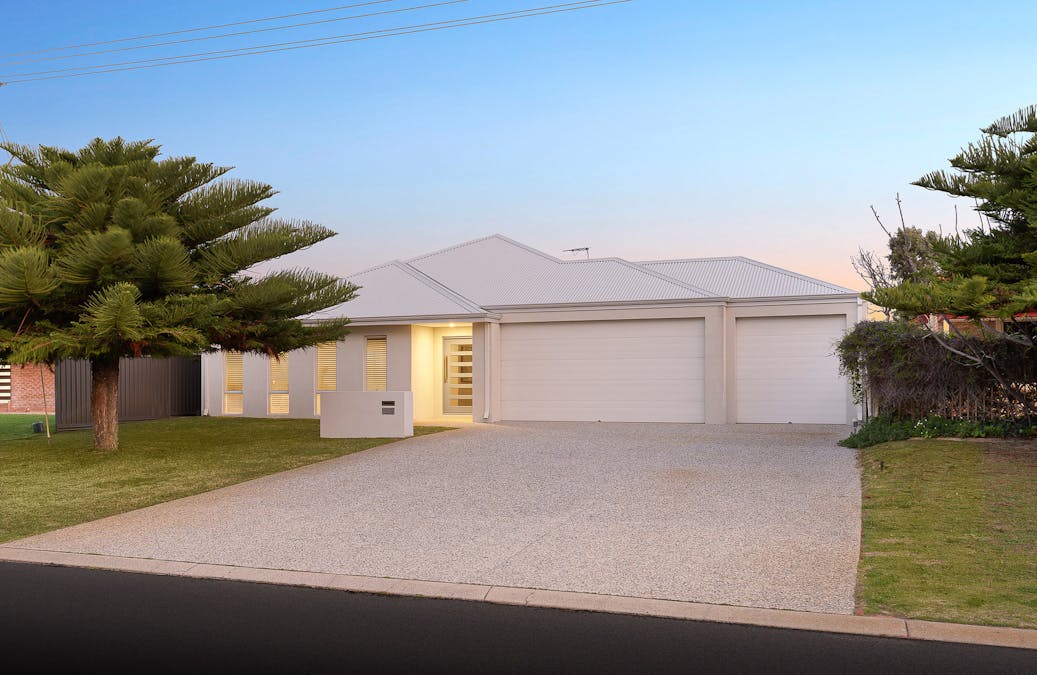 22 Dampier Drive, Golden Bay, WA, 6174 - Image 1