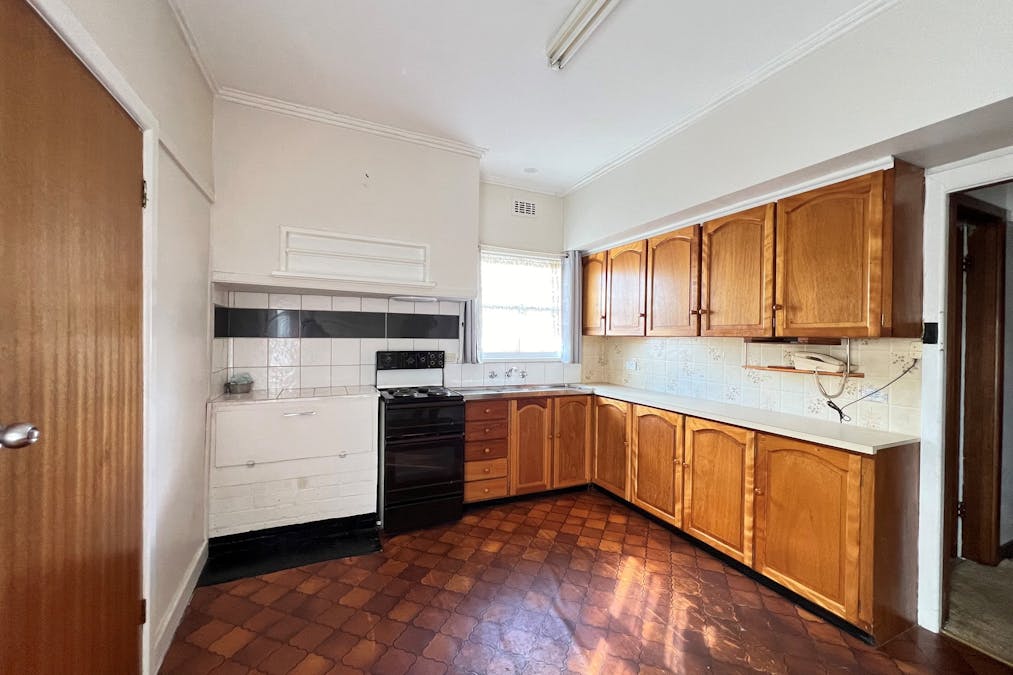 7 Old Port Campbell Road, Cobden, VIC, 3266 - Image 2