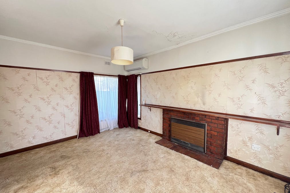 7 Old Port Campbell Road, Cobden, VIC, 3266 - Image 4