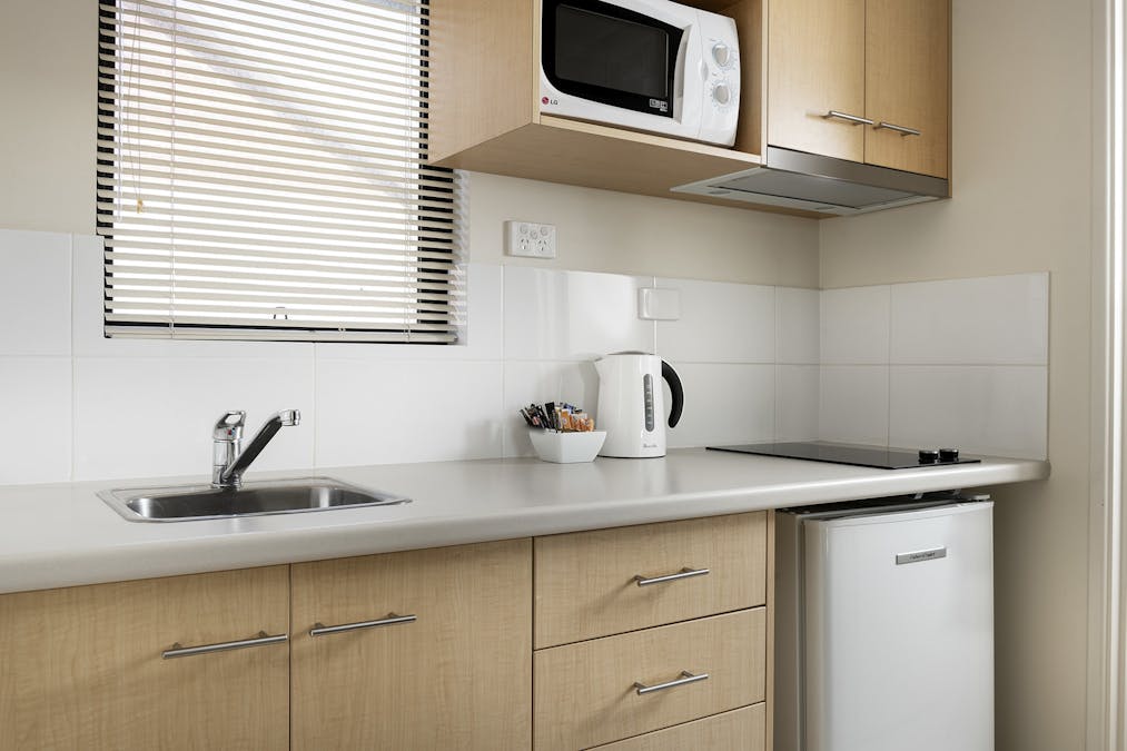 17/14  Lyons Cove, Bunbury, WA, 6230 - Image 9