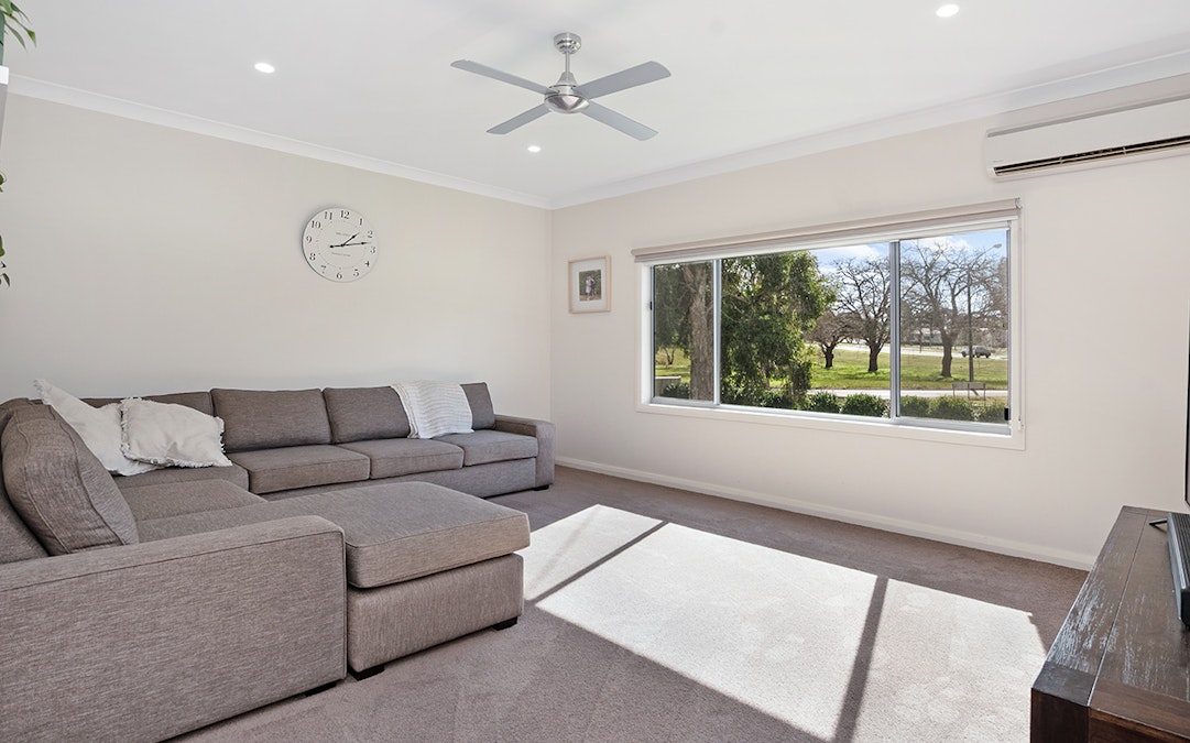 3 Lewis Street, Hamilton, VIC, 3300 - Image 3