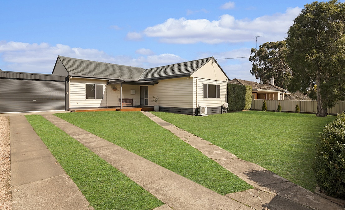 3 Lewis Street, Hamilton, VIC, 3300 - Image 1