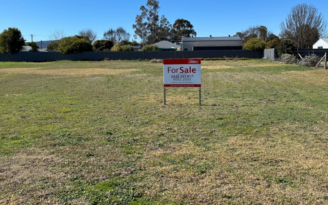 2 Stirbeck Street, Holbrook, NSW, 2644 - Image 2