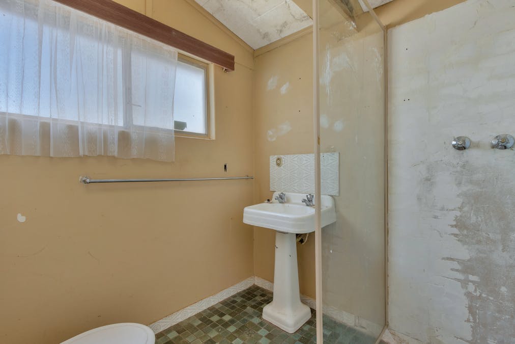 25 Acland Street, Blanchetown, SA, 5357 - Image 10
