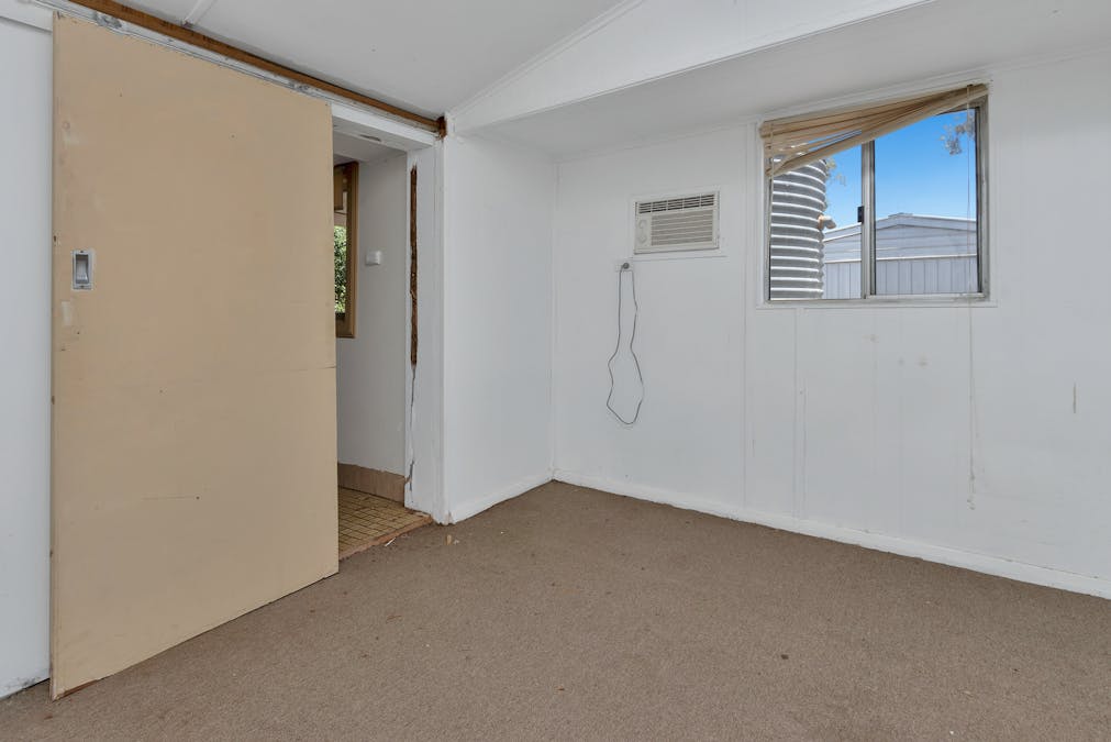 25 Acland Street, Blanchetown, SA, 5357 - Image 6