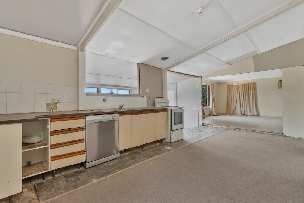25 Acland Street, Blanchetown, SA, 5357 - Image 4
