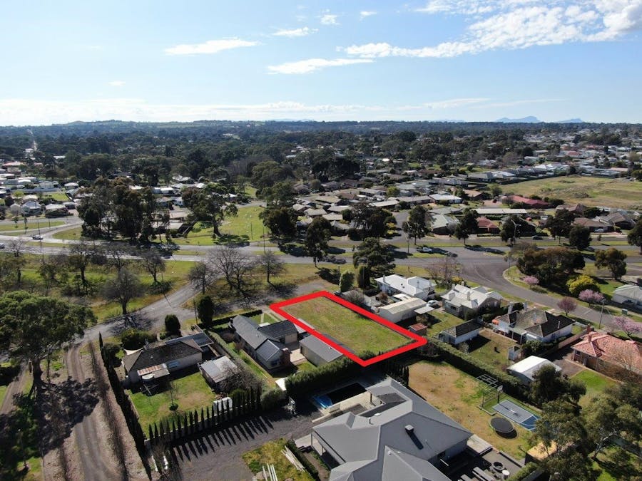 1 Lewis Street, Hamilton, VIC, 3300 - Image 3