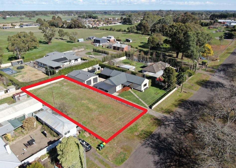 1 Lewis Street, Hamilton, VIC, 3300 - Image 4