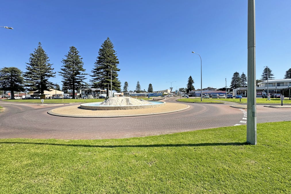 12 Andrew Street, Esperance, WA, 6450 - Image 10