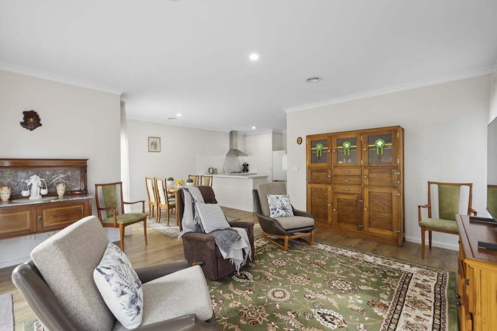 2/37    Princes Street, Korumburra, VIC, 3950 - Image 13