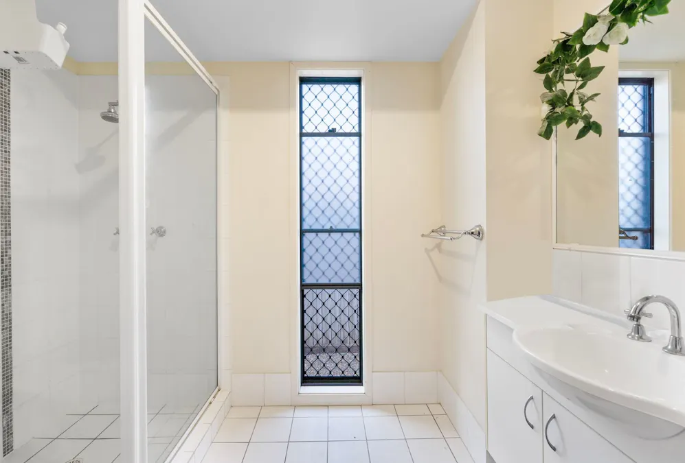 9 Tea Tree Place, Raceview, QLD, 4305 - Image 9