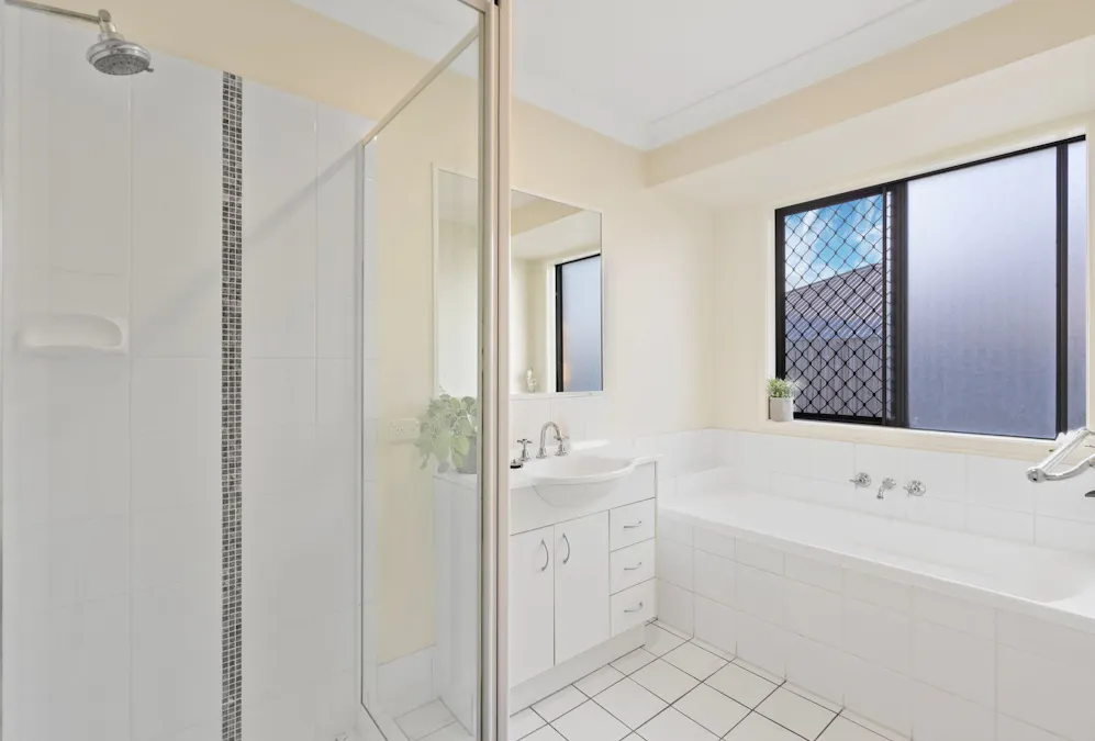 9 Tea Tree Place, Raceview, QLD, 4305 - Image 7