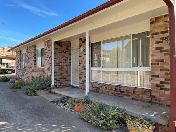 1/13 Walker Place, Yass, NSW, 2582 - Image 1