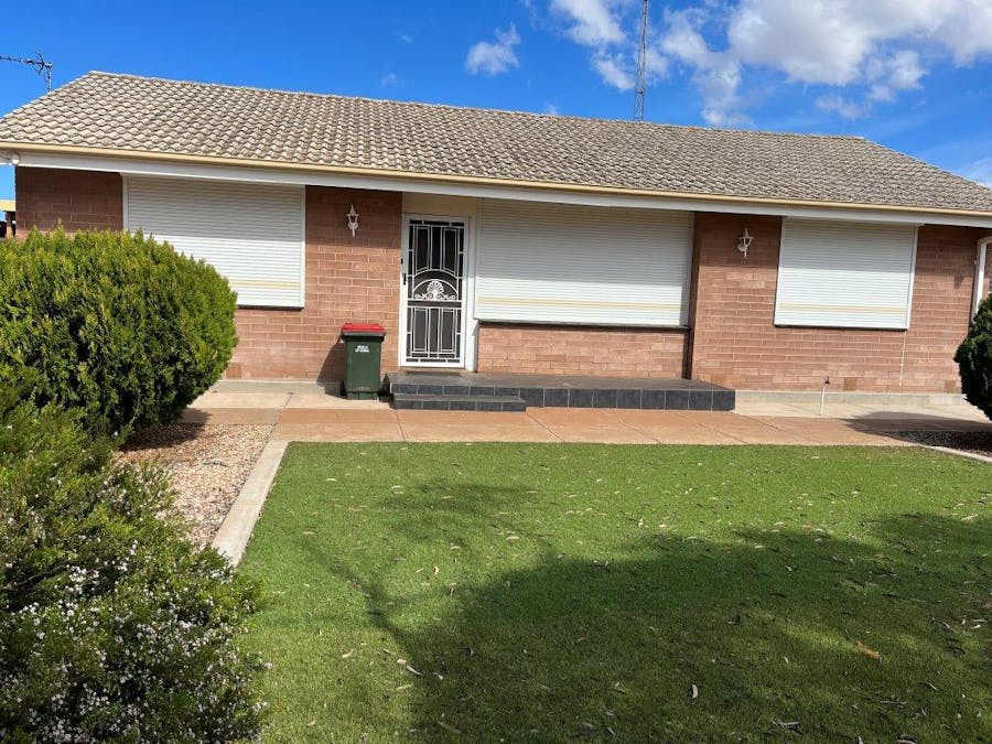 39 Flinders Avenue, Whyalla Stuart, SA, 5608 - Image 1