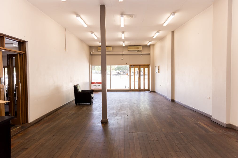 56 Barrack Street, Merredin, WA, 6415 - Image 3