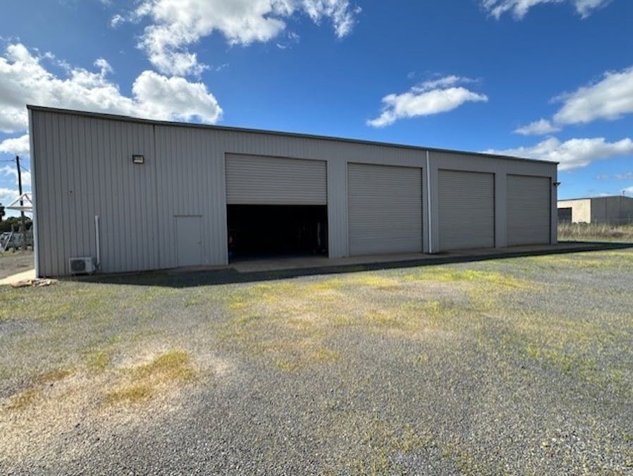 3 Langlands Street, Parkes, NSW, 2870 - Image 2