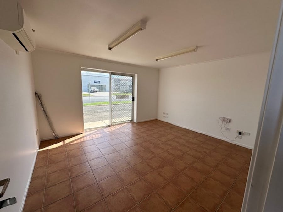 3 Langlands Street, Parkes, NSW, 2870 - Image 9