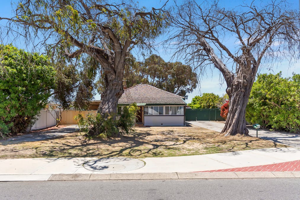 40 Griggs Way, Rockingham, WA, 6168 - Image 2