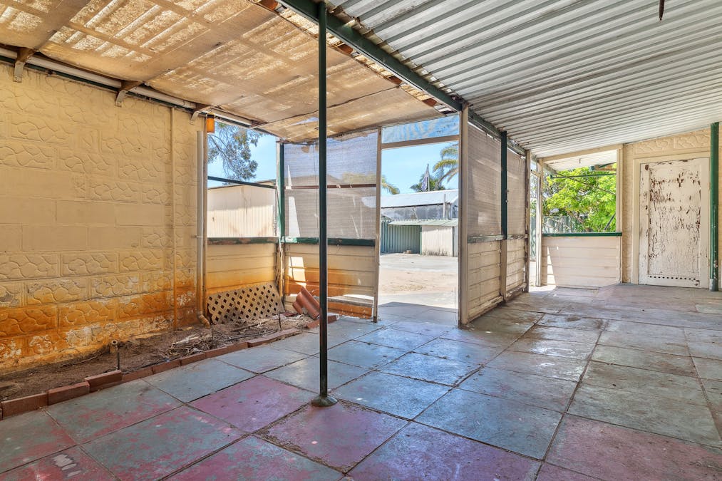 40 Griggs Way, Rockingham, WA, 6168 - Image 18