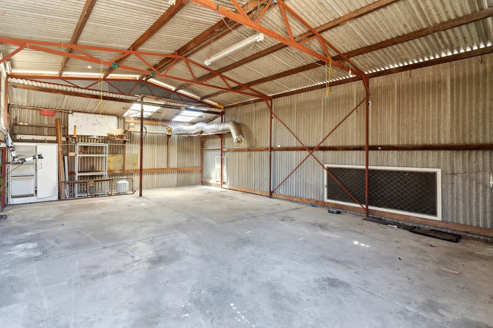 40 Griggs Way, Rockingham, WA, 6168 - Image 25