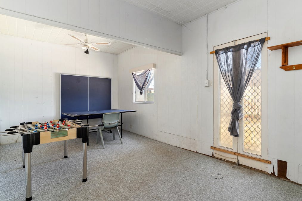 40 Griggs Way, Rockingham, WA, 6168 - Image 27