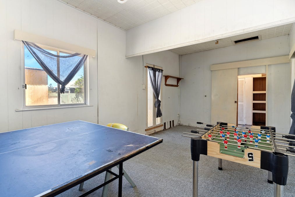 40 Griggs Way, Rockingham, WA, 6168 - Image 28