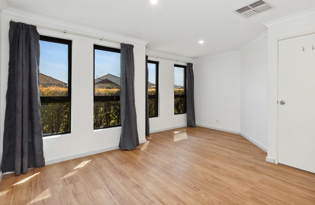 12 Edgbaston Crescent, Port Kennedy, WA, 6172 - Image 15