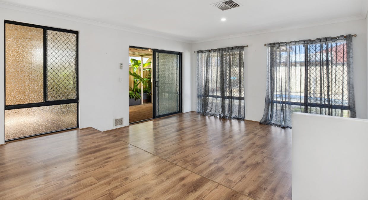 12 Edgbaston Crescent, Port Kennedy, WA, 6172 - Image 9