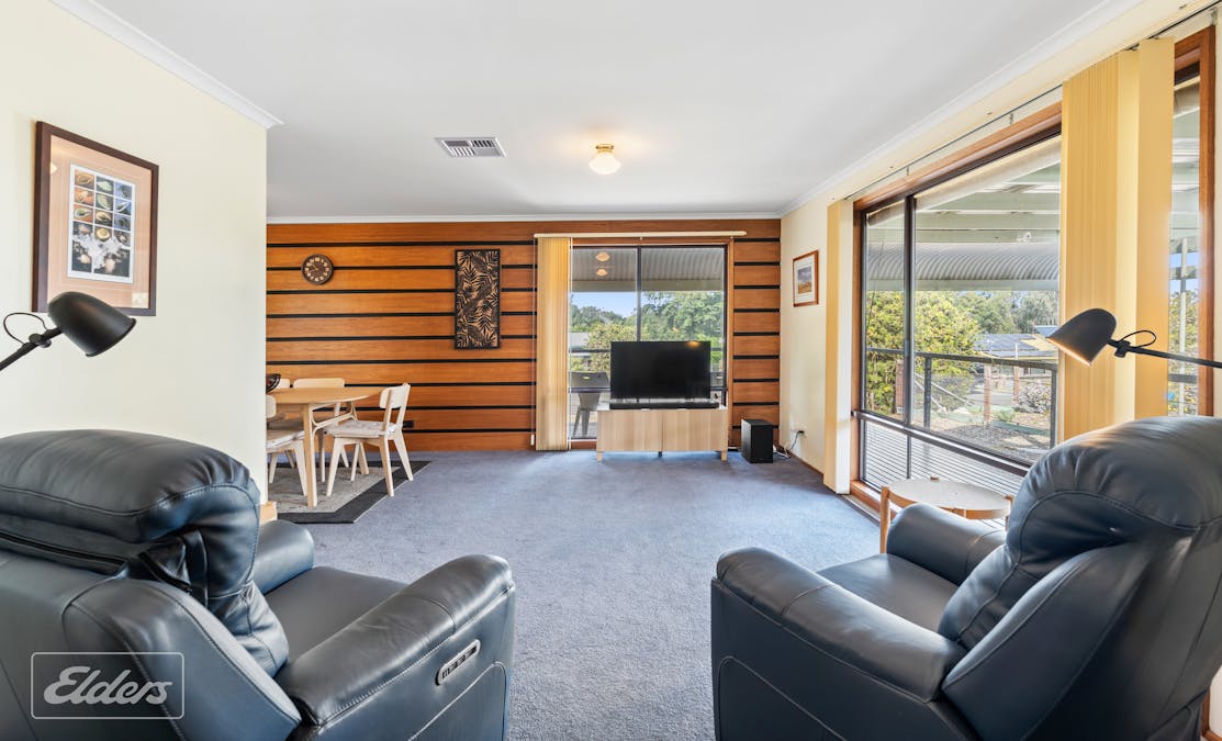 17 Shoreline Drive, Clayton Bay, SA, 5256 - Image 4