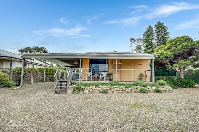 17 Shoreline Drive, Clayton Bay, SA, 5256 - Image 1