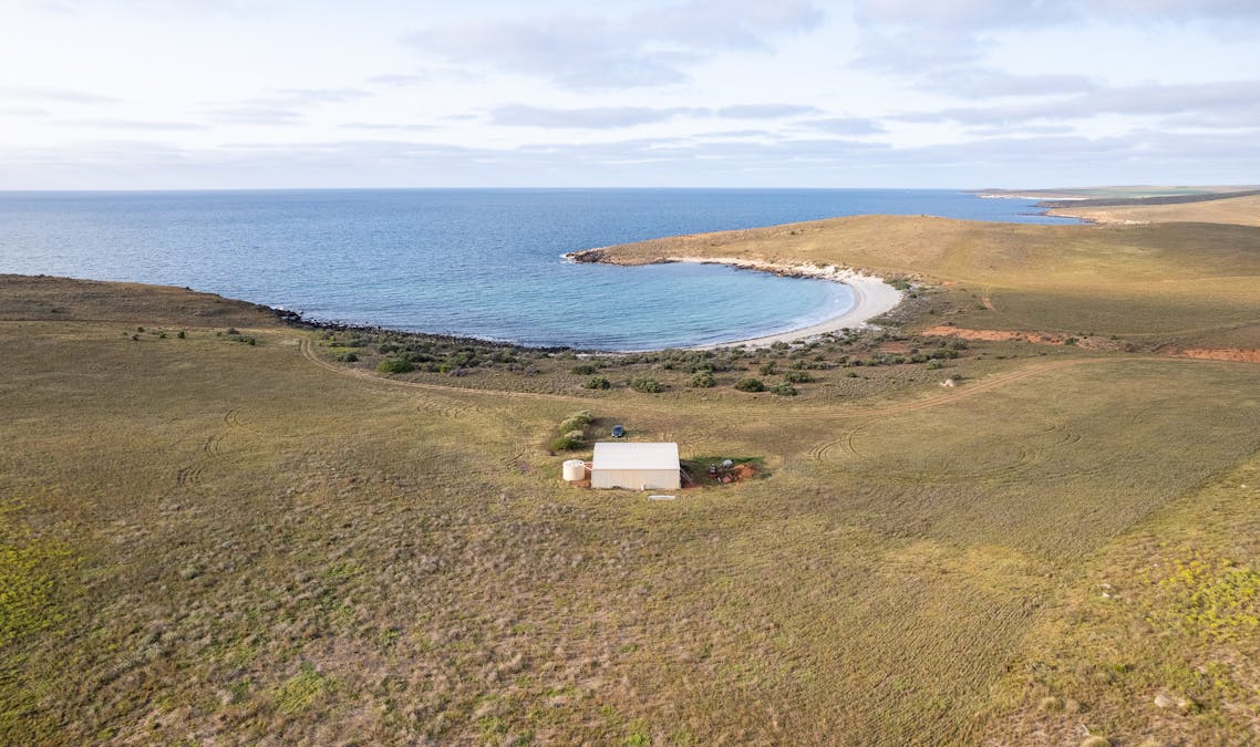 9/Coast Road, Lipson, SA, 5607 - Image 1