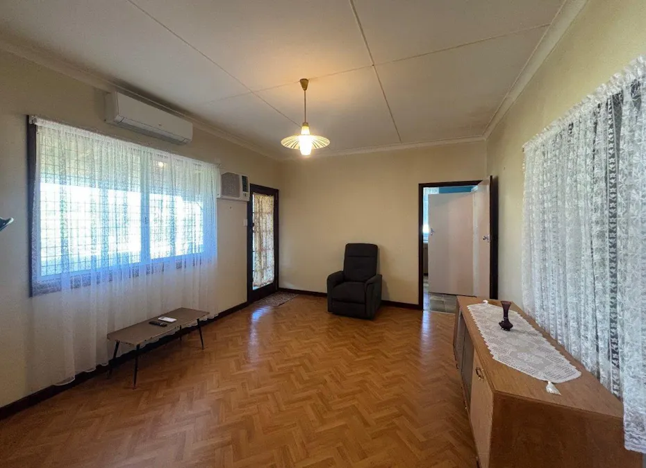 8 Pincombe Street, South Carnarvon, WA, 6701 - Image 4