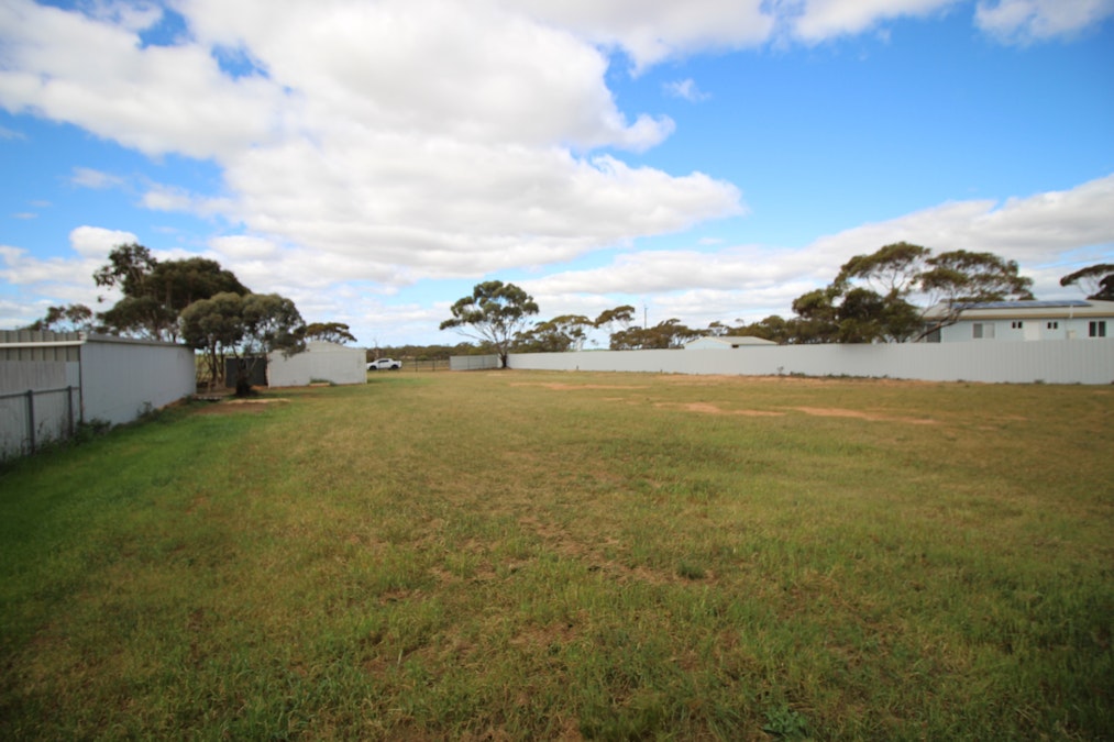 2/Albert Terrace, Loxton, SA, 5333 - Image 6